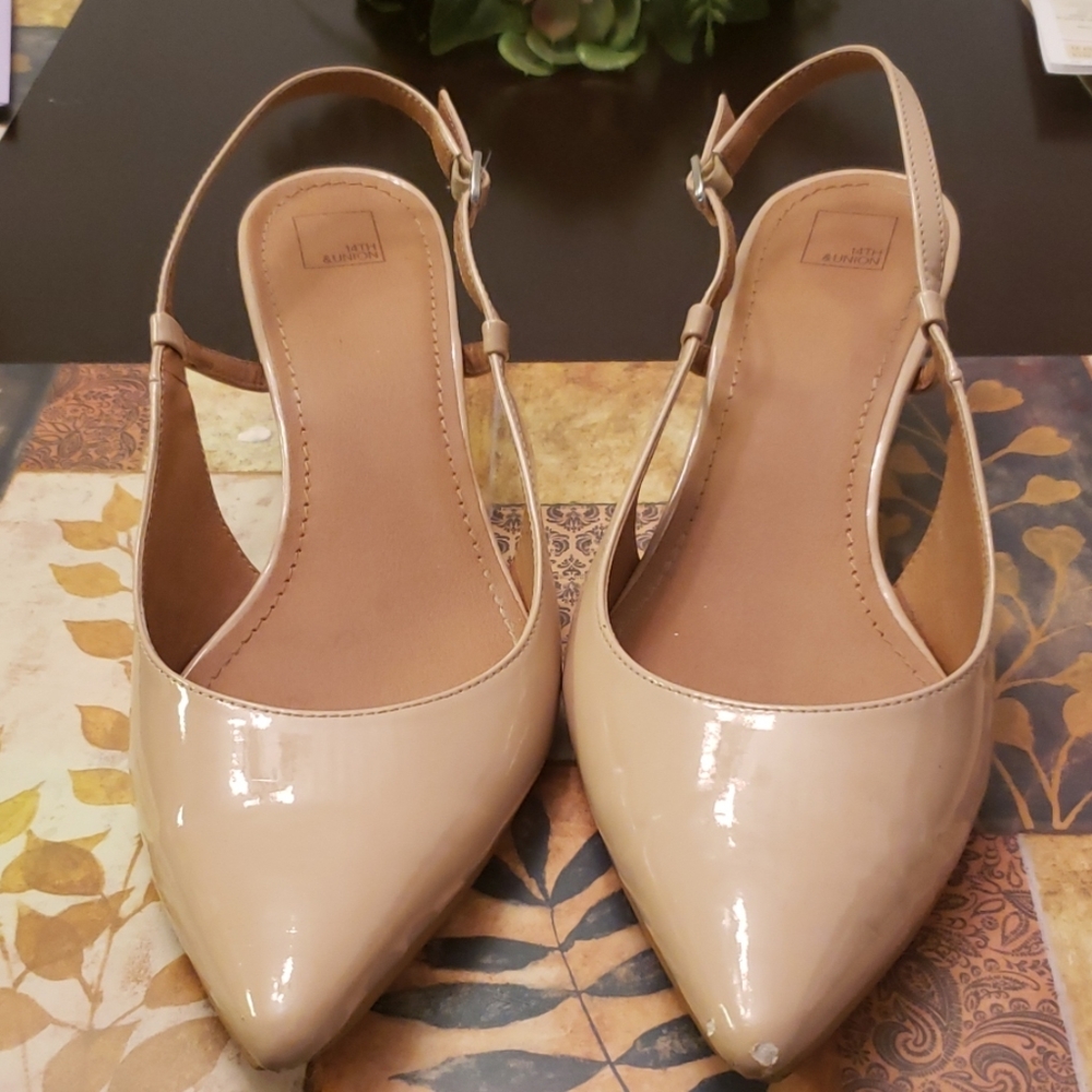 Sling back nude patent heel